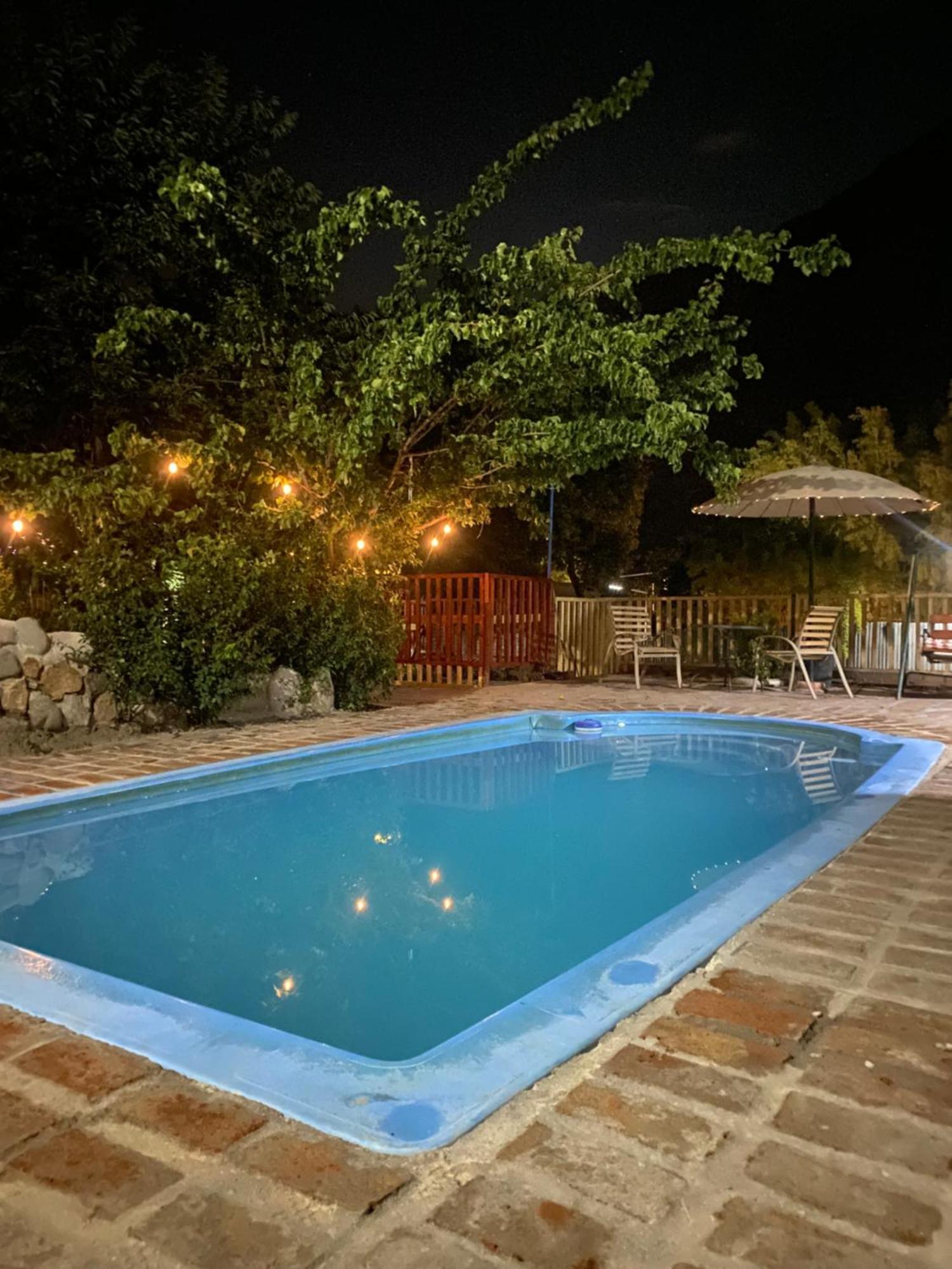Cabanas Between Hills San Alfonso Exterior photo